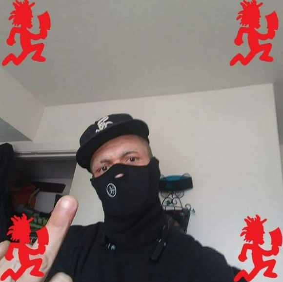 Meet your Posher, Michael - Picture 7 of 8